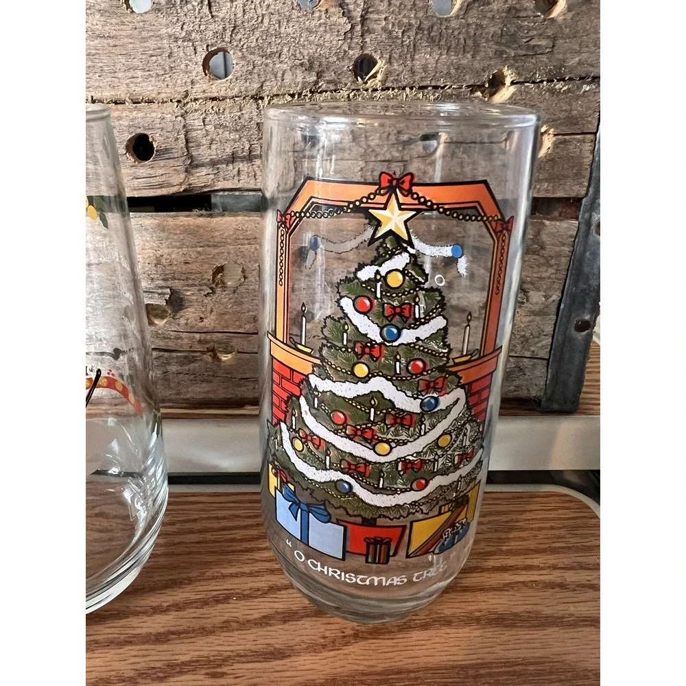 1984 PEPSI CHRISTMAS COLLECTION Lot OF4 GLASSES Vintage Holiday Glassware